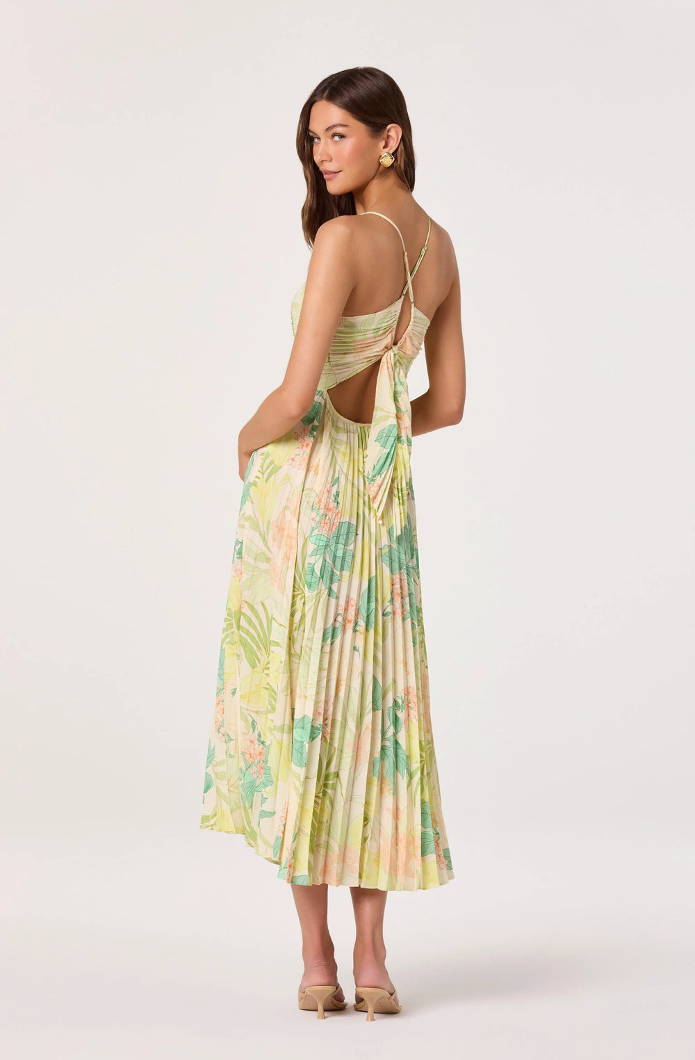 Green peach tropical