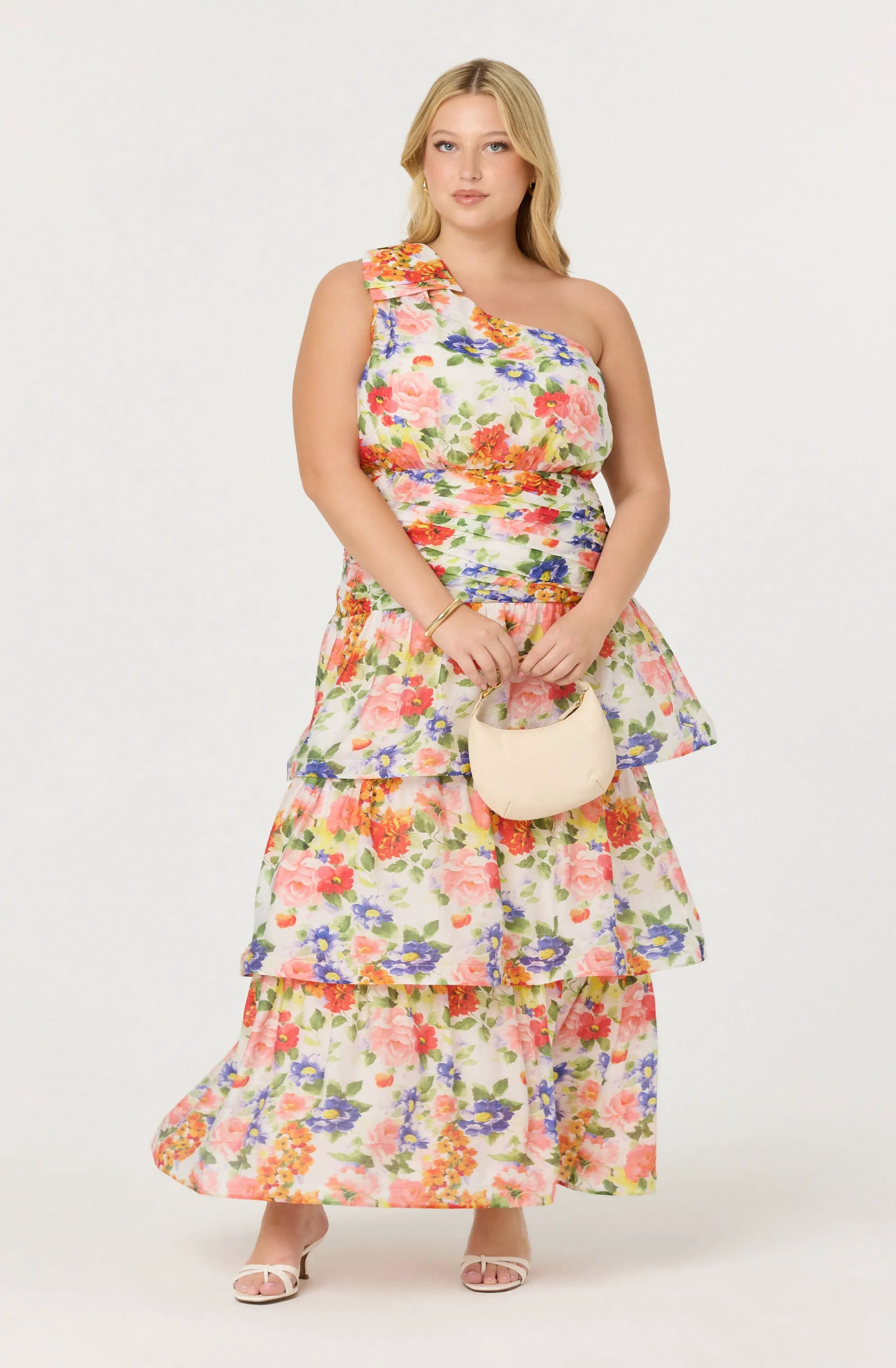 Plus Size - White coral floral