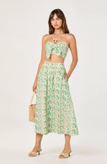 XS