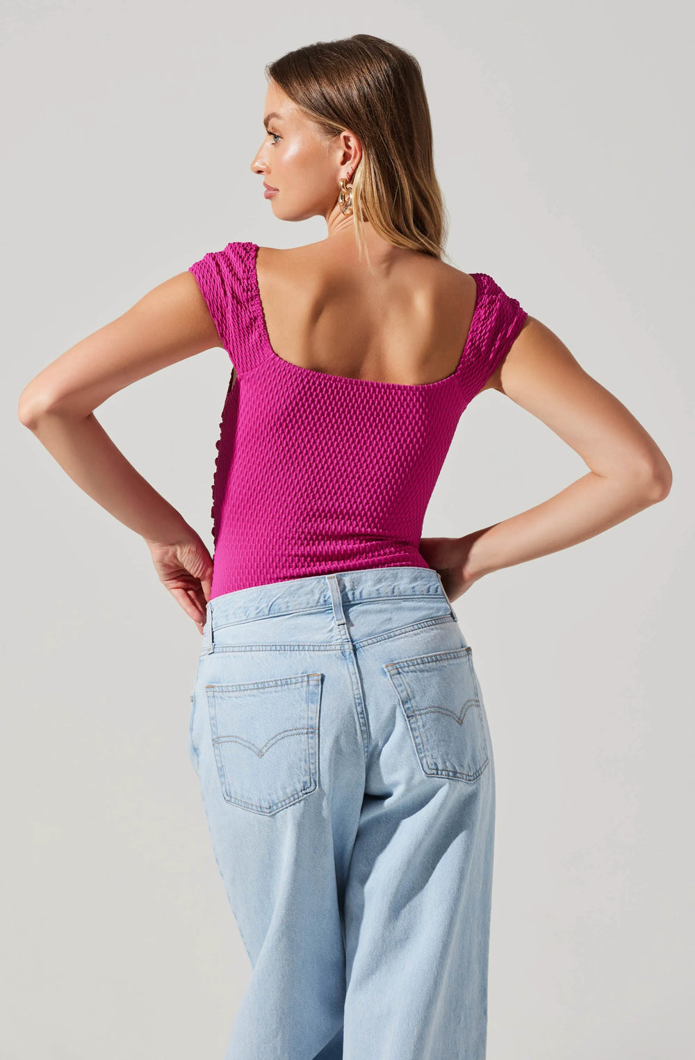 XS