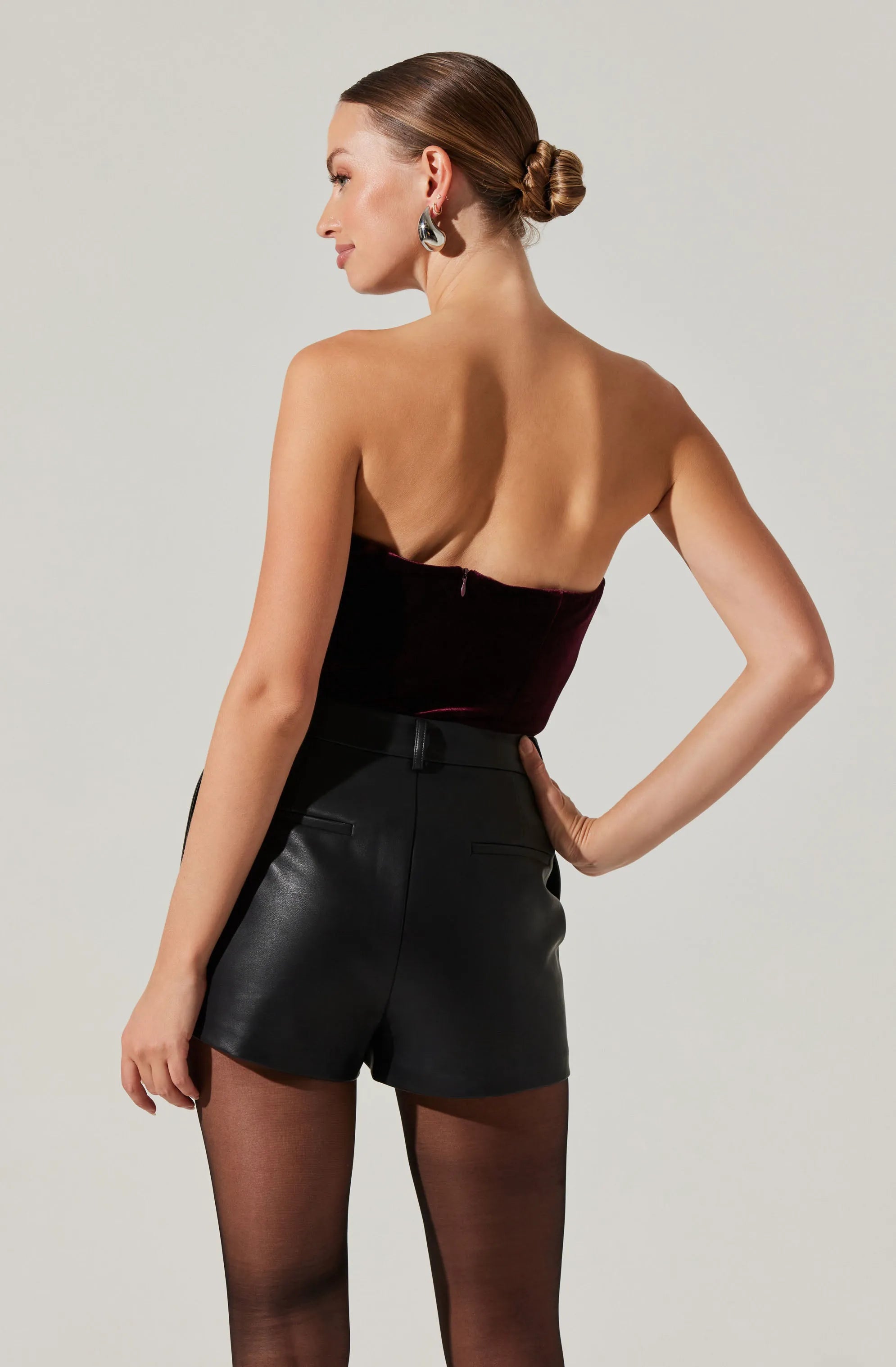 XS