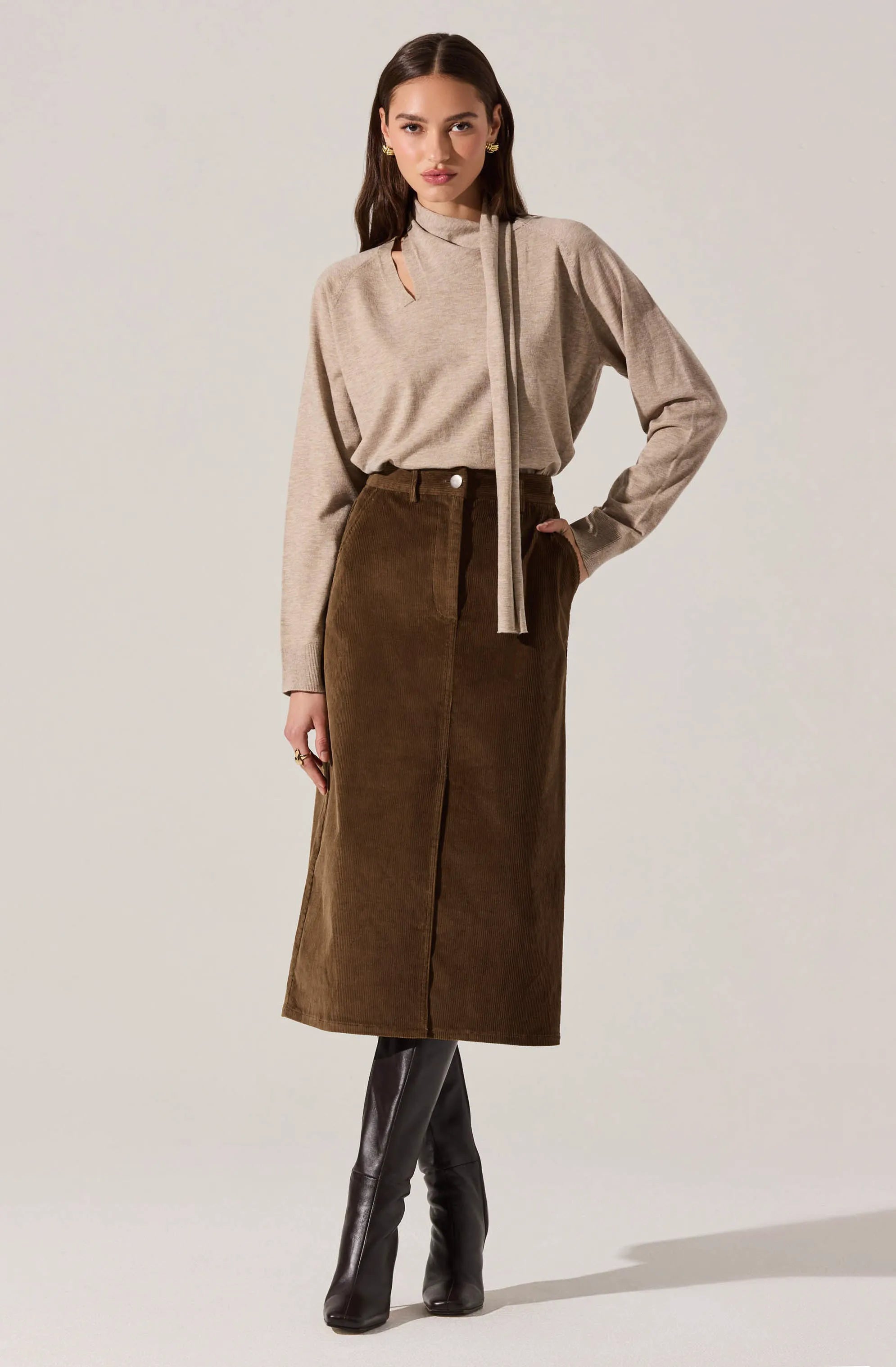 Taupe
