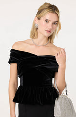 XS