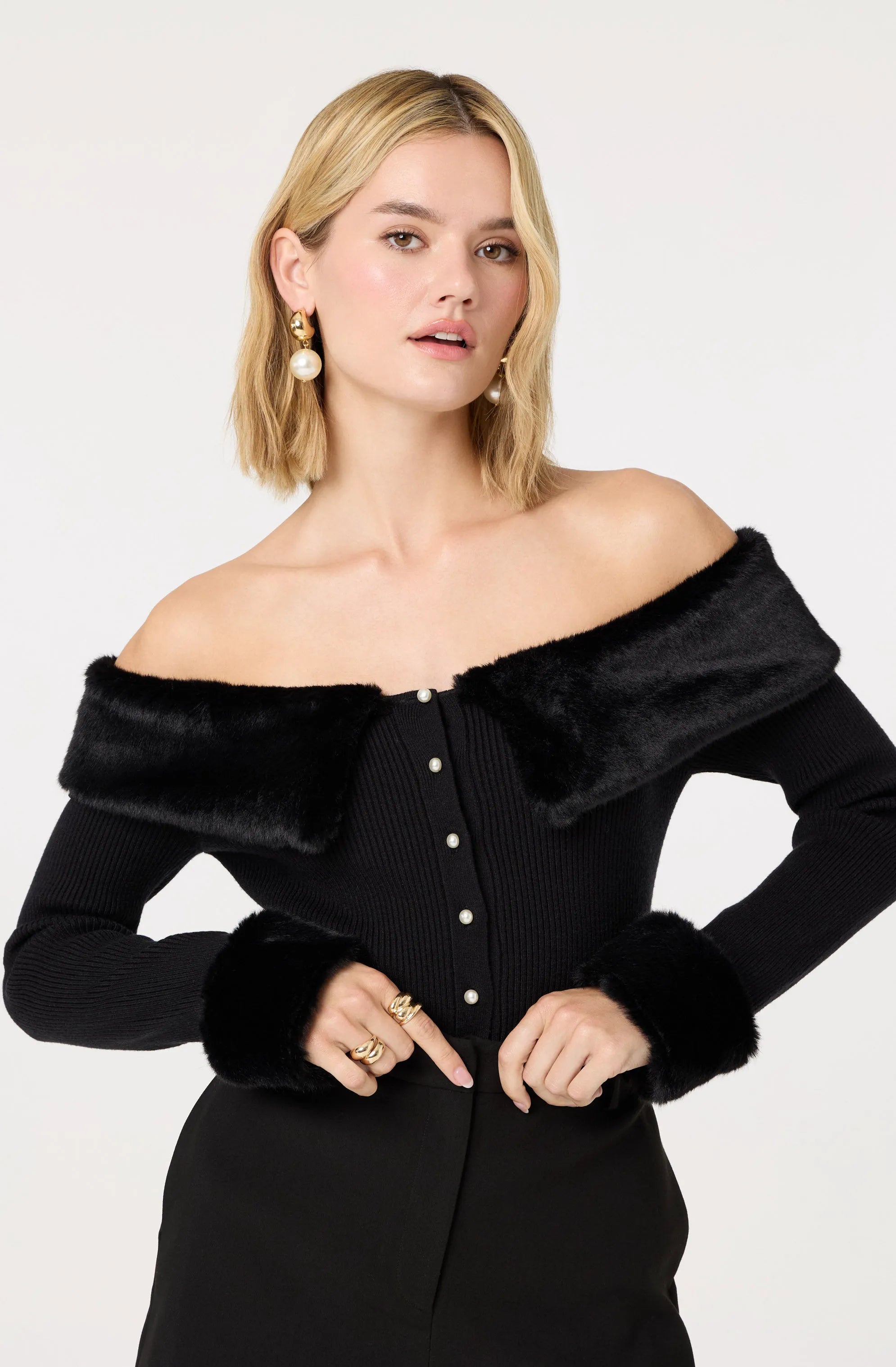 XS