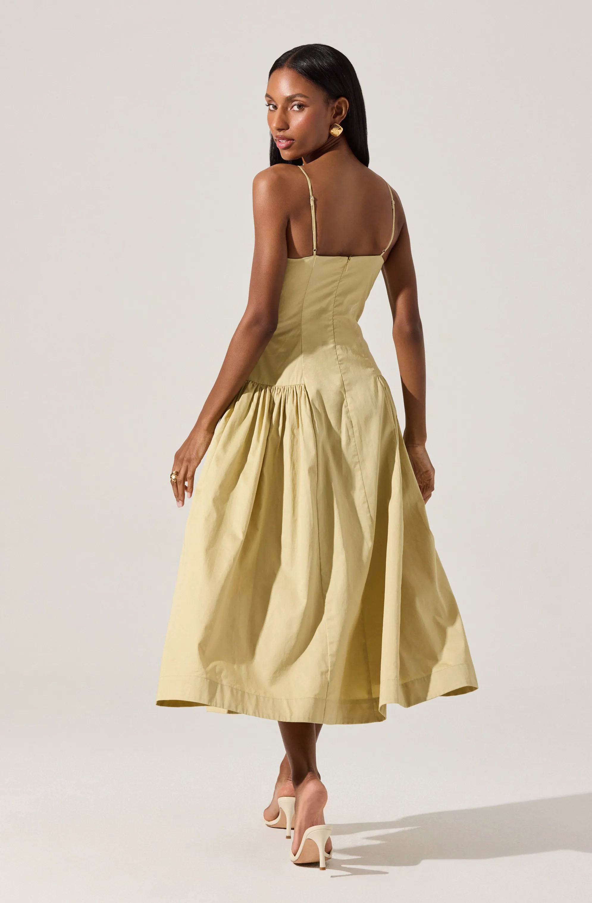 Light khaki