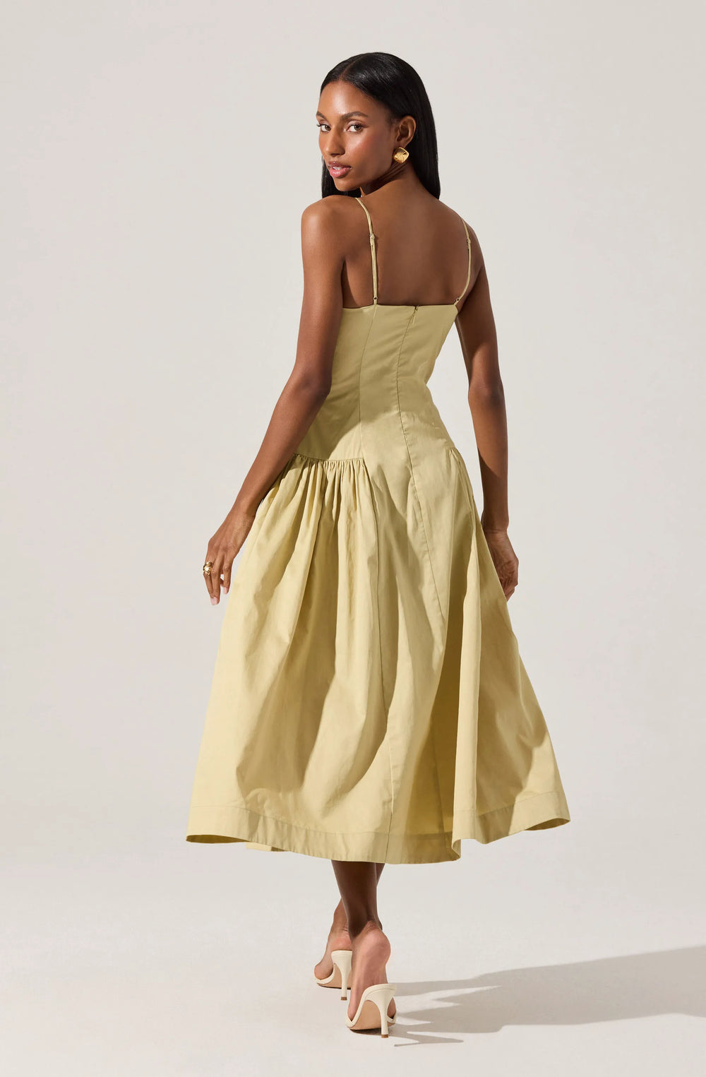 Light khaki