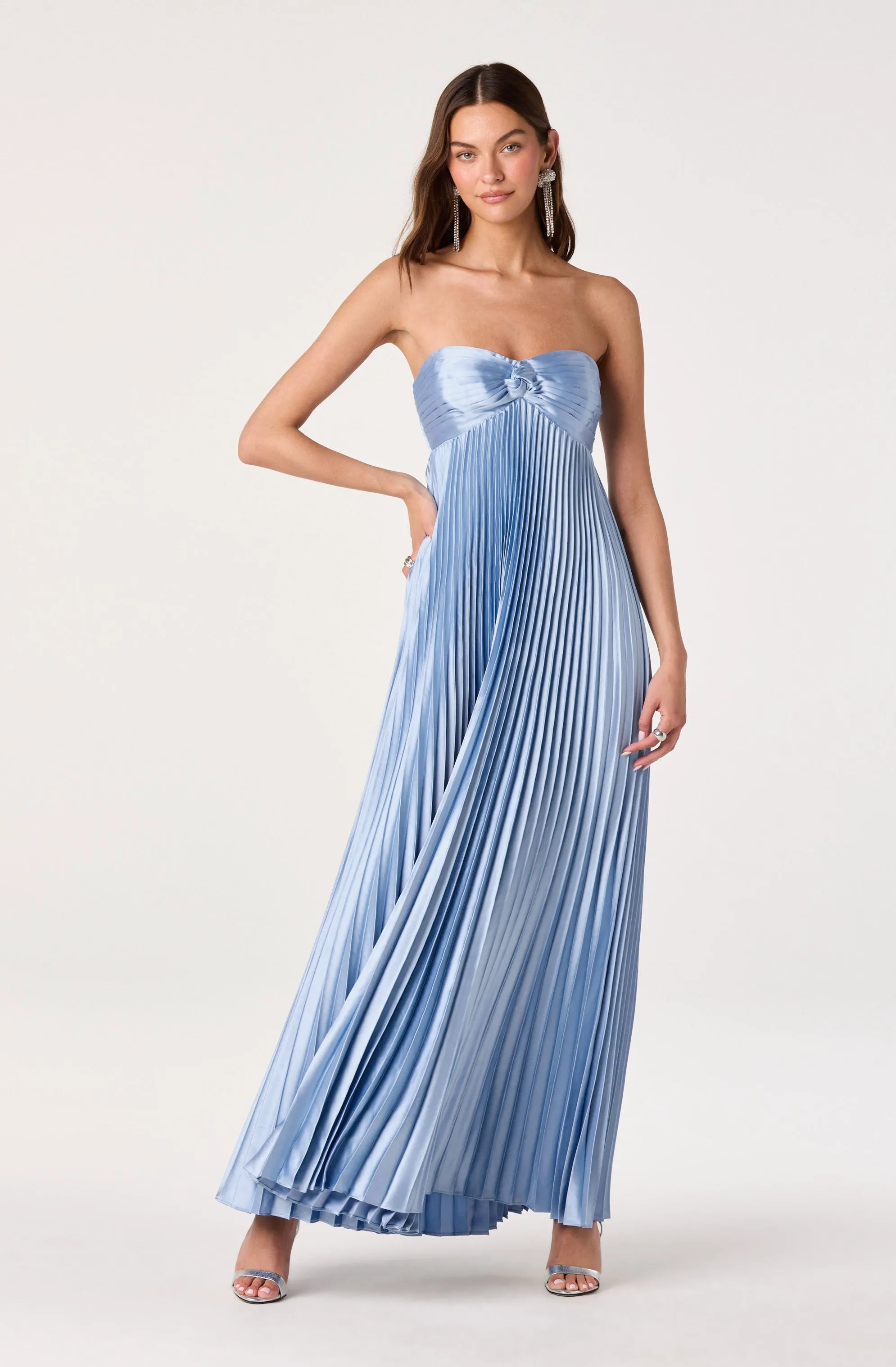 XS