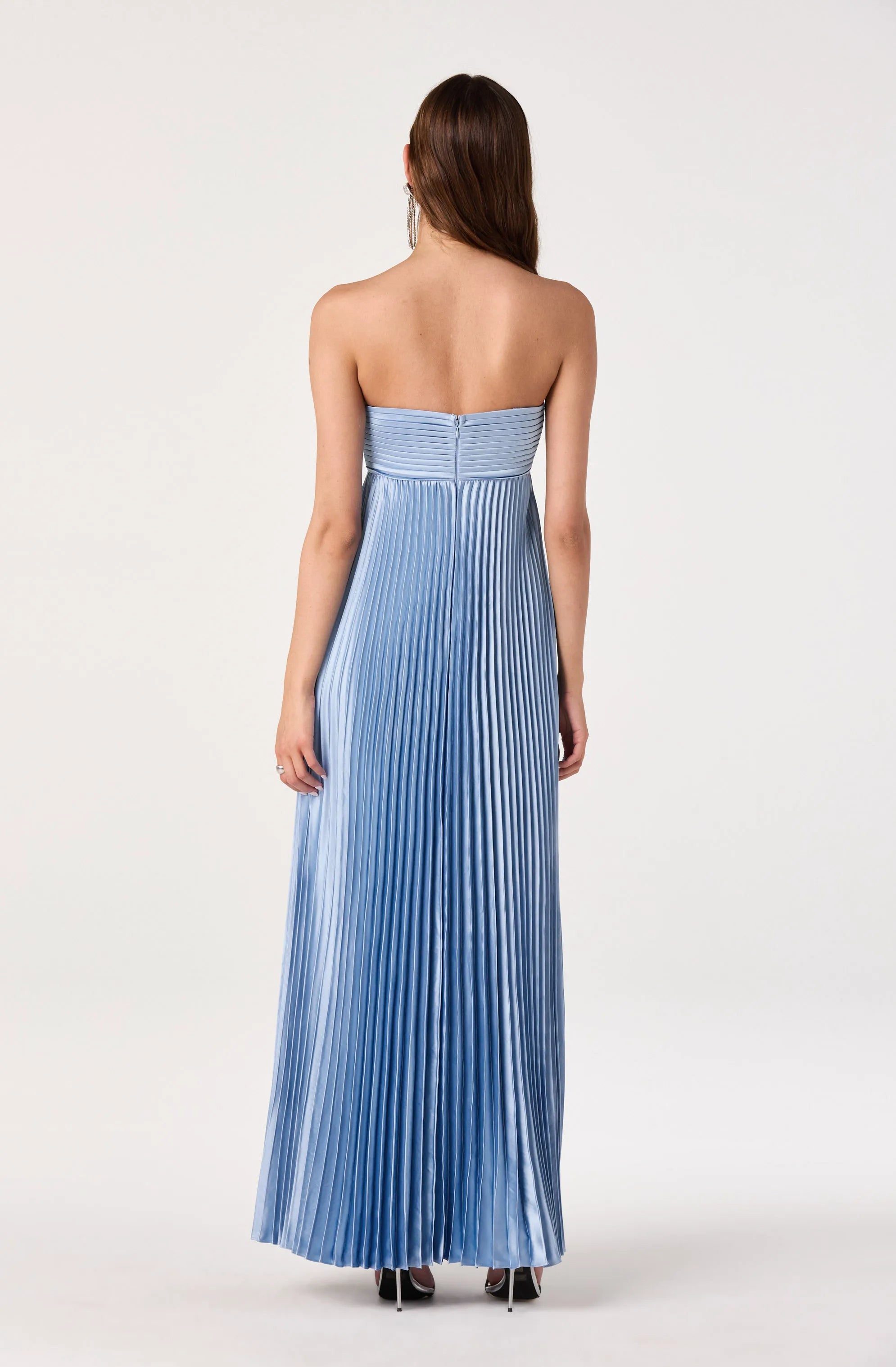 XS