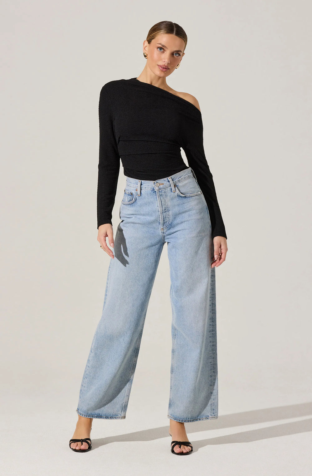 XS